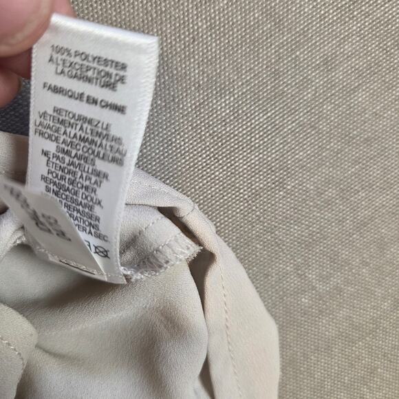 Express Portofino Blouse Women’s Beige Button Front Shirt Size S NWT - Picture 9 of 16